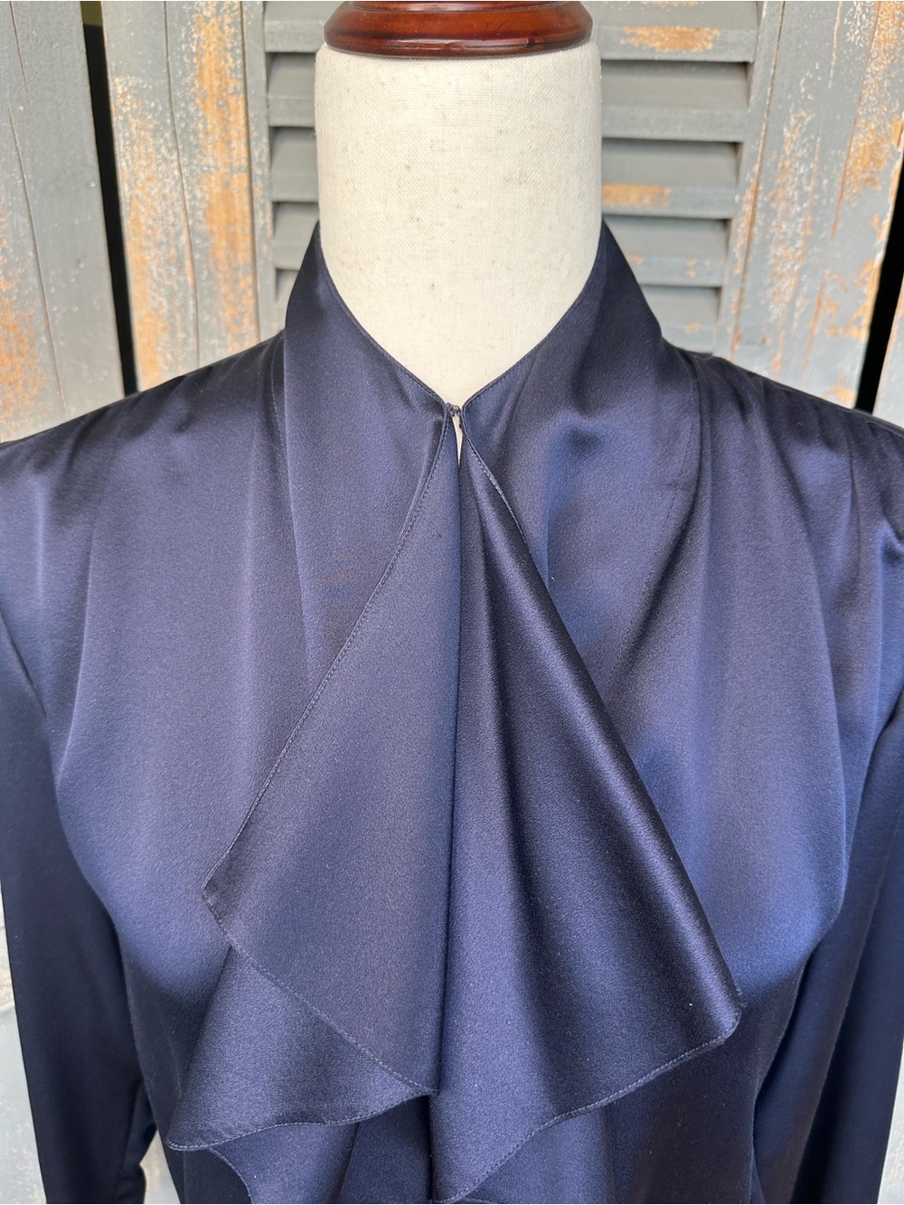 Ralph Lauren Vintage Silk Ruffled Blouse Icon Navy Sz 8 - Picture 2 of 15